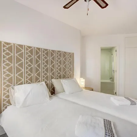 Beautiful Duplex Facing The Lejlighed